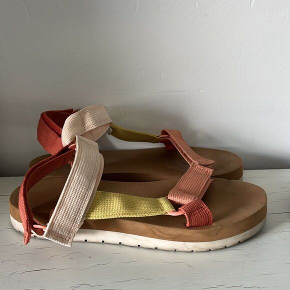 Universal Thread Holden Platform Sport Sandals Pink Yellow Size 8 - Picture 2 of 3